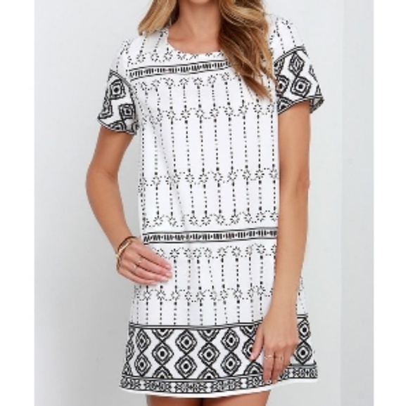 Lulu's Dresses & Skirts - Lulus Graphic Prince Ivory and Black Shift Dress